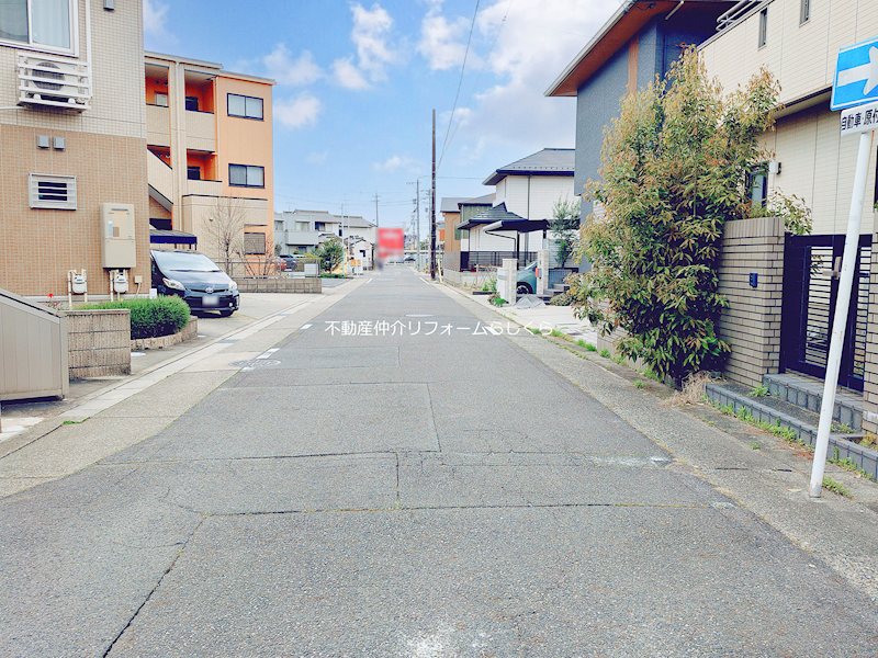 現地写真（前面道路含む現地写真）