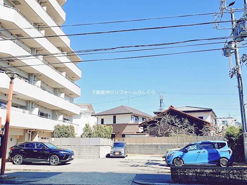 共用部写真（駐車場）