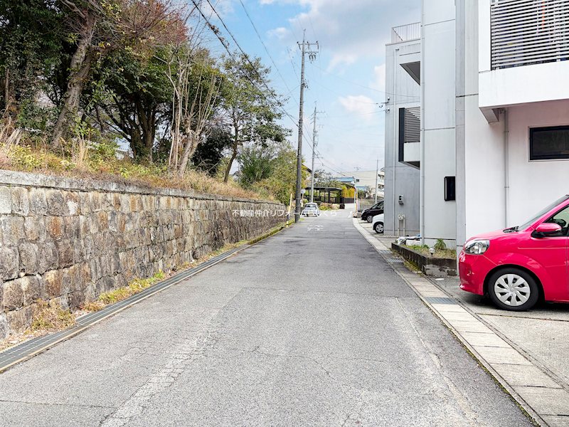 現地写真（前面道路含む現地写真）