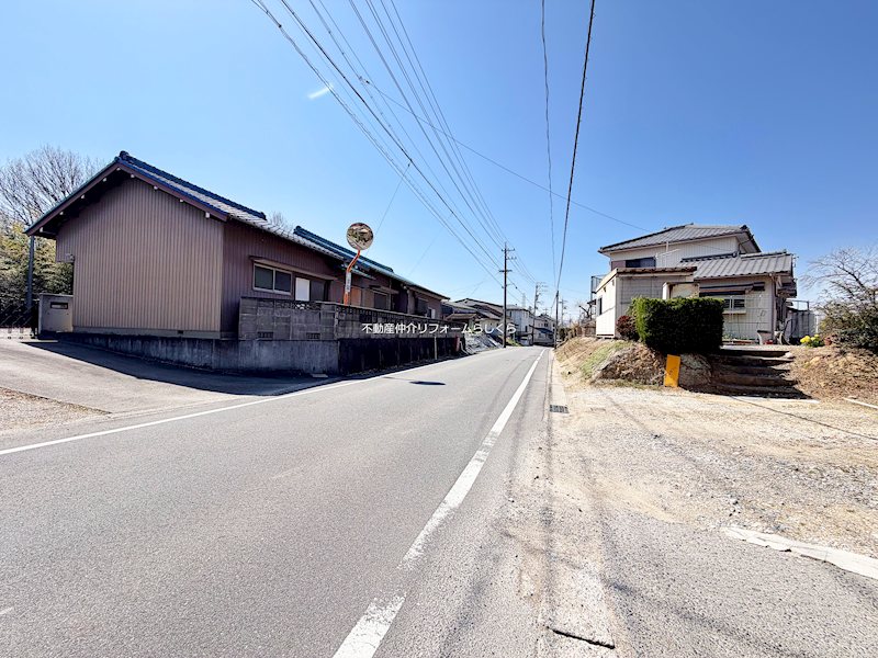 現地写真（前面道路含む現地写真）
