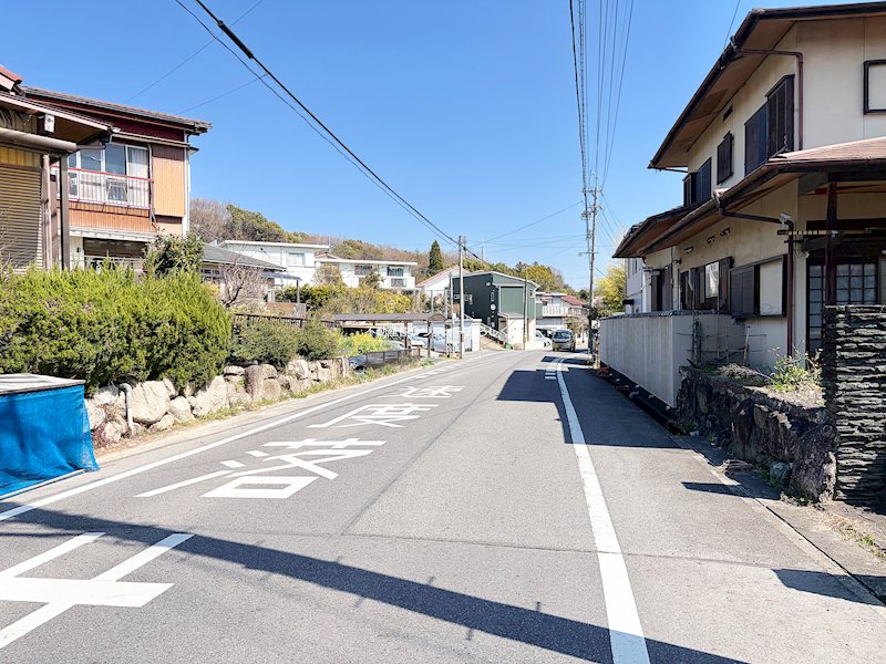 現地写真（前面道路含む現地写真）