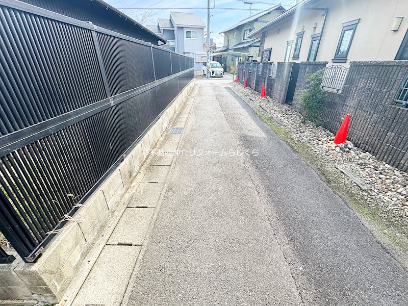 現地写真（前面道路含む現地写真）