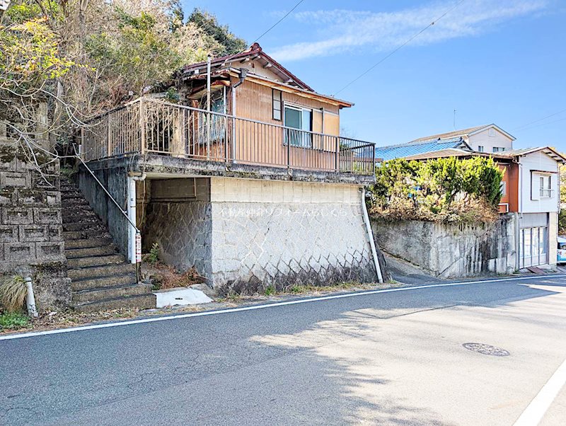 現地写真（前面道路含む現地写真）