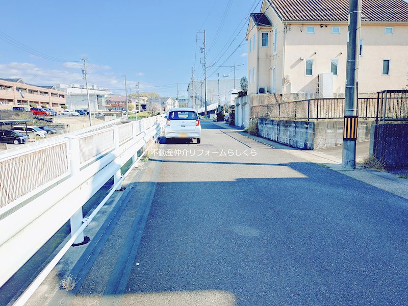 現地写真（前面道路含む現地写真）