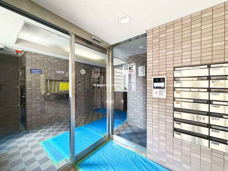 共用部写真（エントランス）