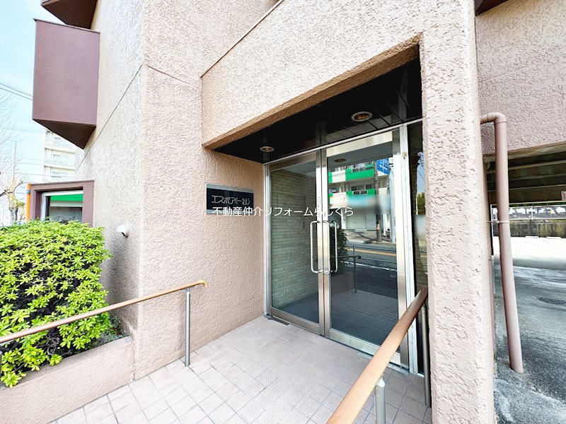 共用部写真（エントランス）