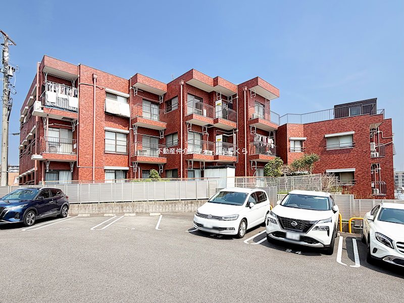 共用部写真（駐車場）