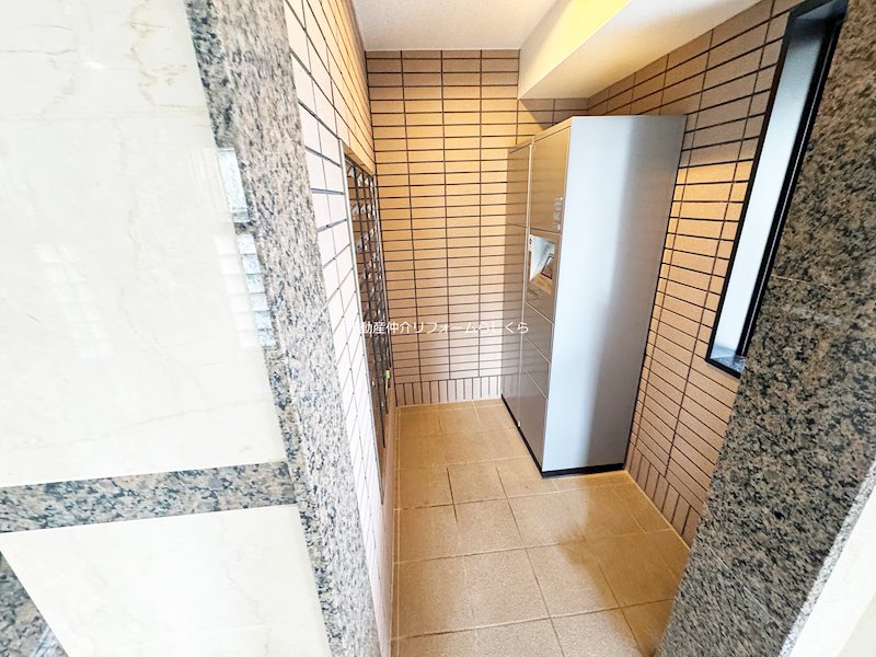 共用部写真（エントランス）