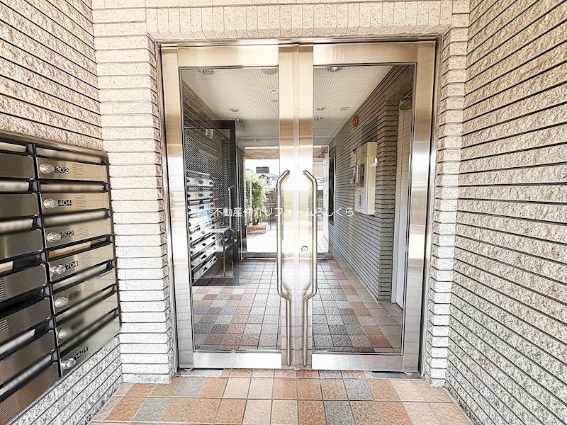 共用部写真（エントランス）