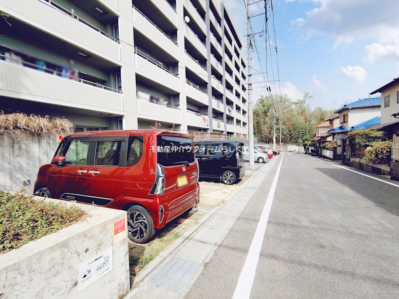 共用部写真（駐車場）