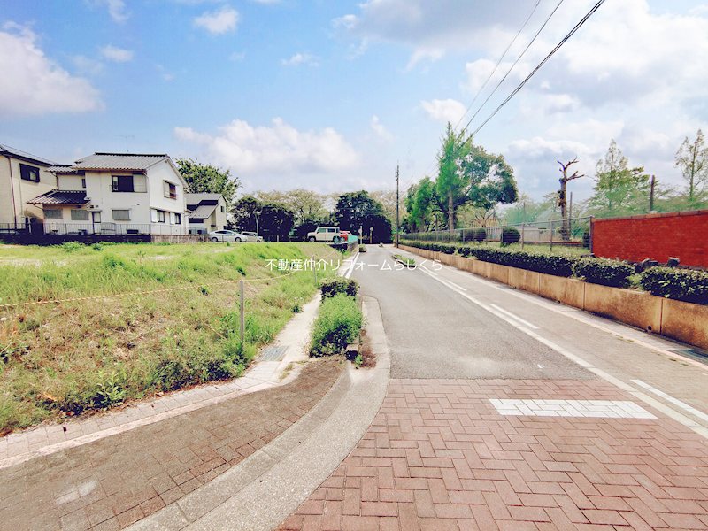 現地写真（前面道路含む現地写真）