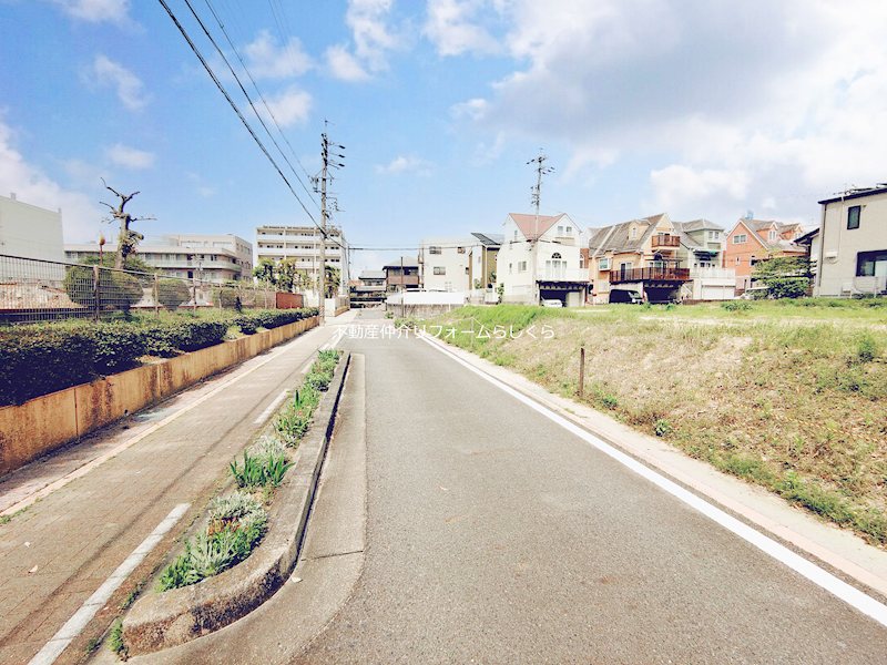 現地写真（前面道路含む現地写真）