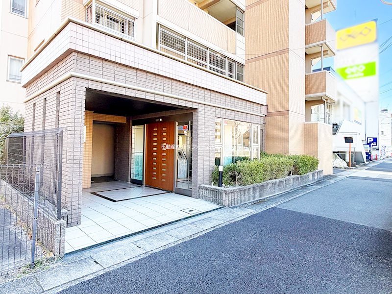 共用部写真（エントランス）