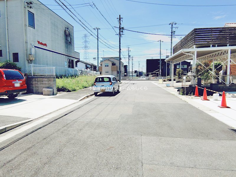 現地写真（前面道路含む現地写真）