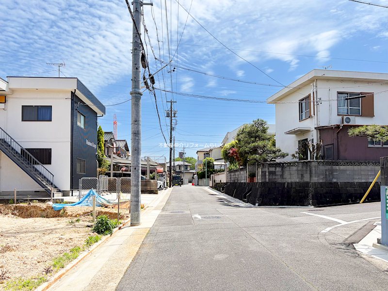 現地写真（前面道路含む現地写真）