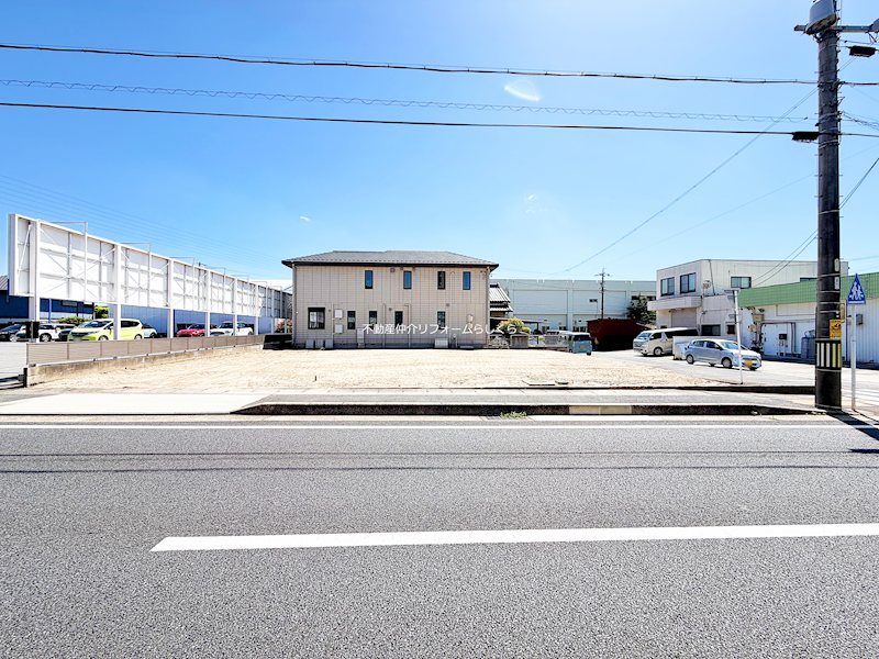 現地写真（前面道路含む現地写真）