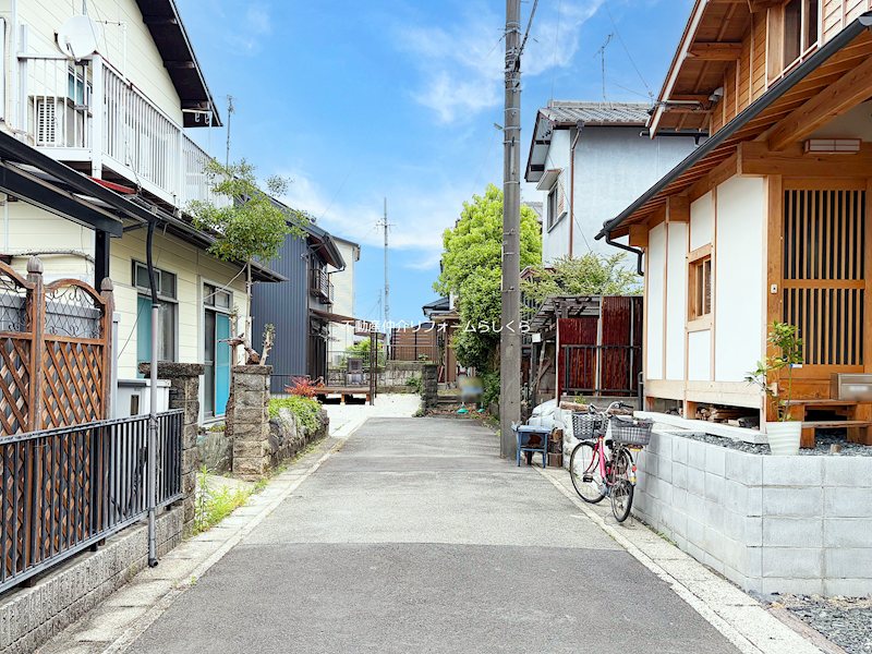 現地写真（前面道路含む現地写真）