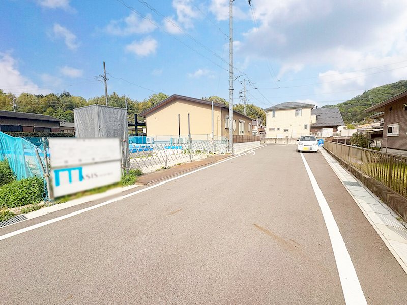 現地写真（前面道路含む現地写真）