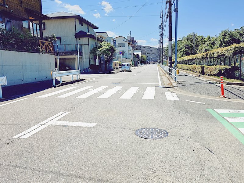 現地写真（前面道路含む現地写真）