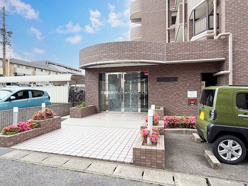 共用部写真（エントランス）
