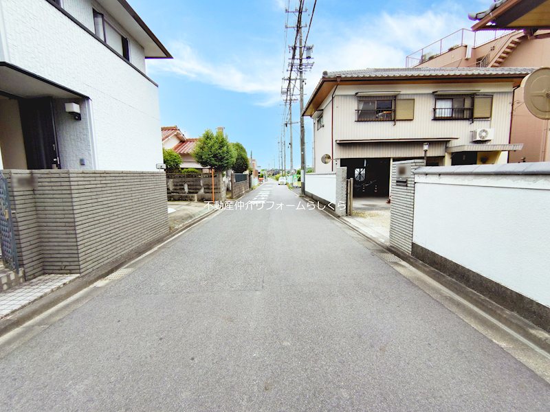 現地写真（前面道路含む現地写真）