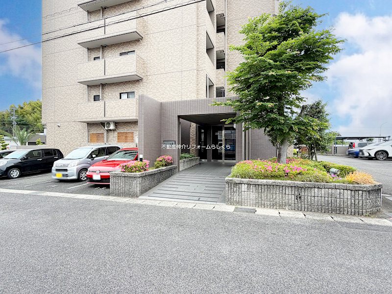 共用部写真（エントランス）