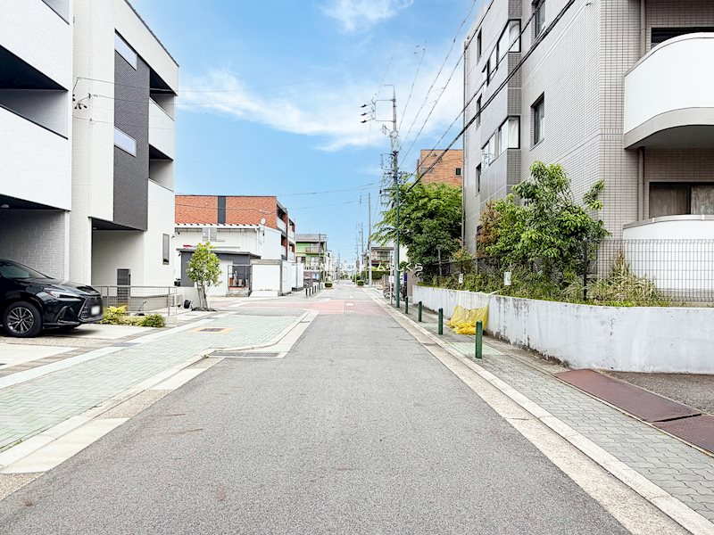 現地写真（前面道路含む現地写真）