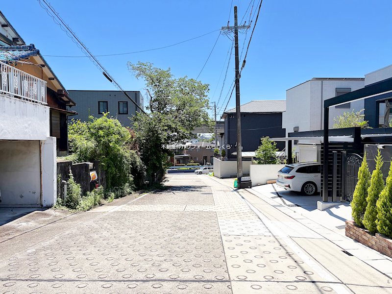 現地写真（前面道路含む現地写真）