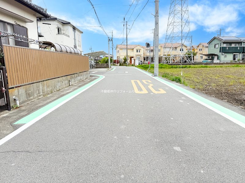 現地写真（前面道路含む現地写真）