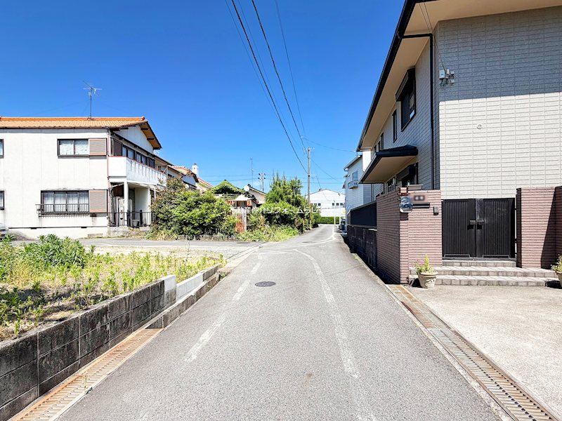 現地写真（前面道路含む現地写真）