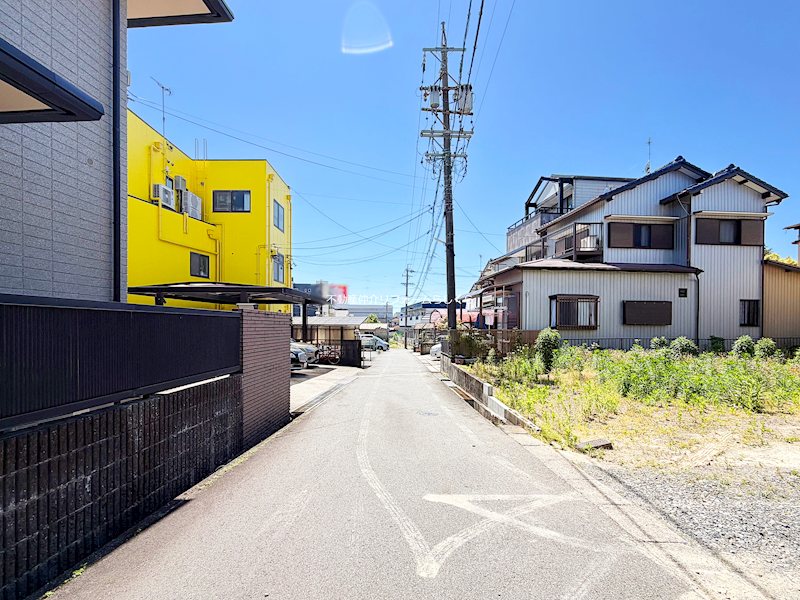 現地写真（前面道路含む現地写真）