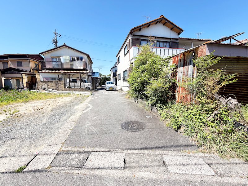 現地写真（前面道路含む現地写真）
