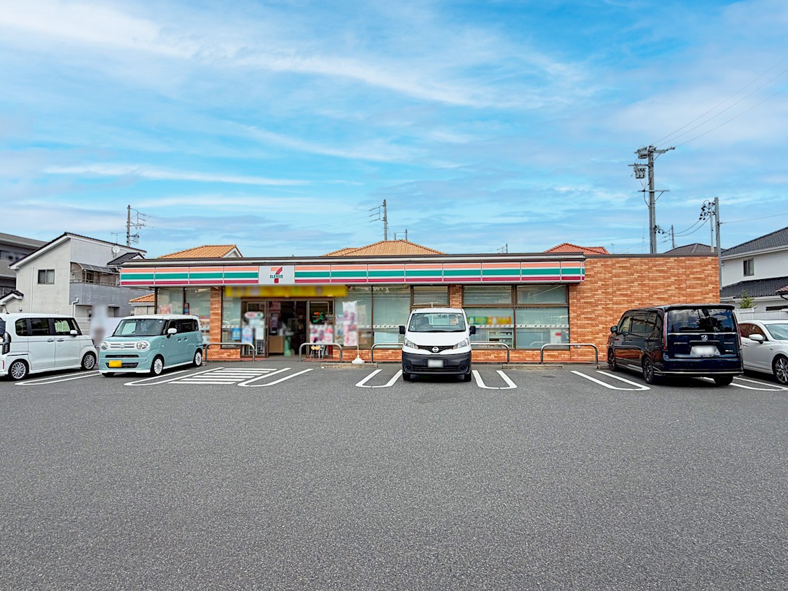 セブンイレブン 名古屋花咲台１丁目店