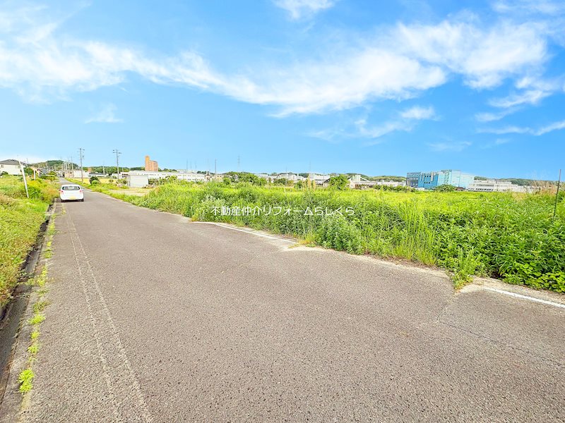 現地写真（前面道路含む現地写真）