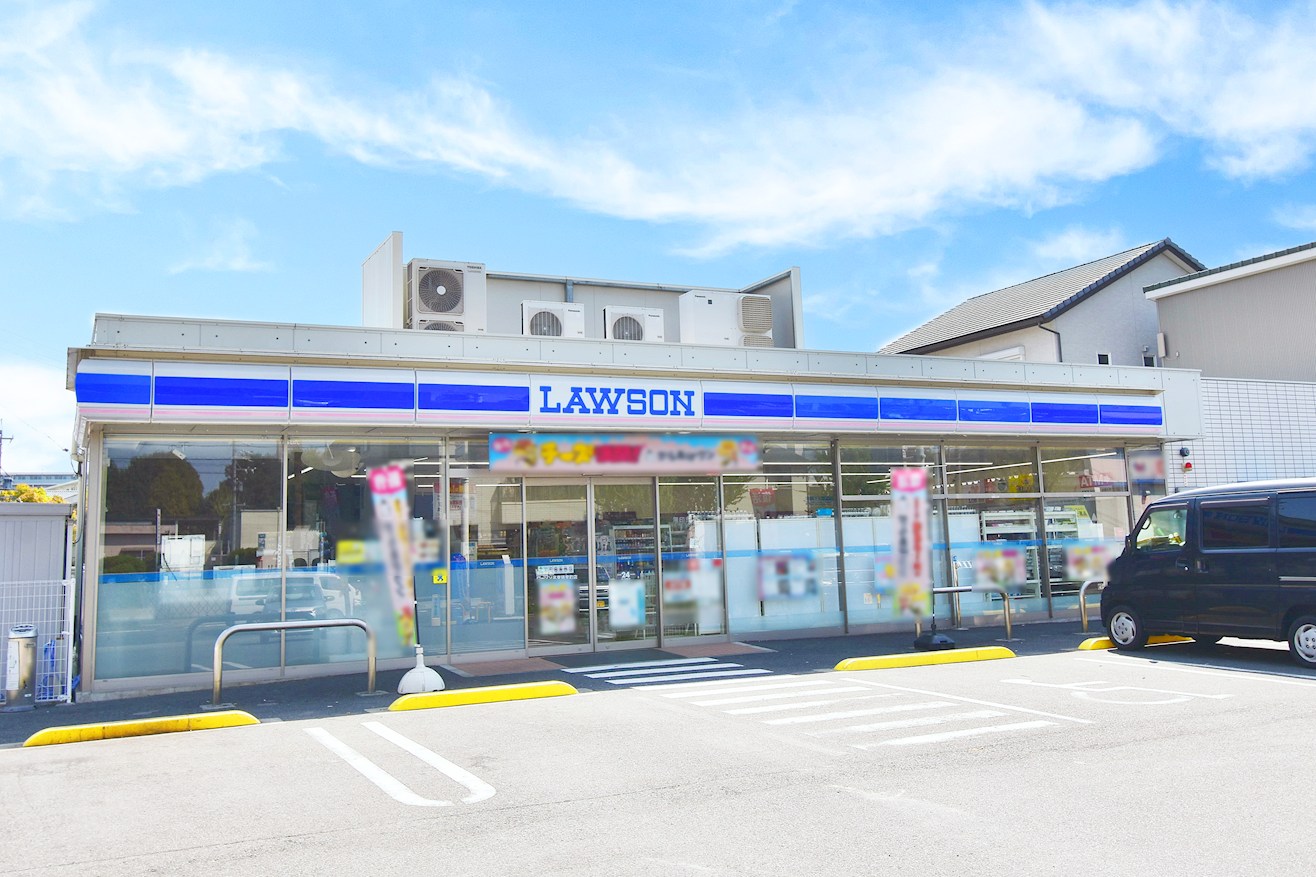 ローソン　名東藤里町