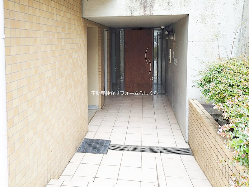 共用部写真（エントランス）