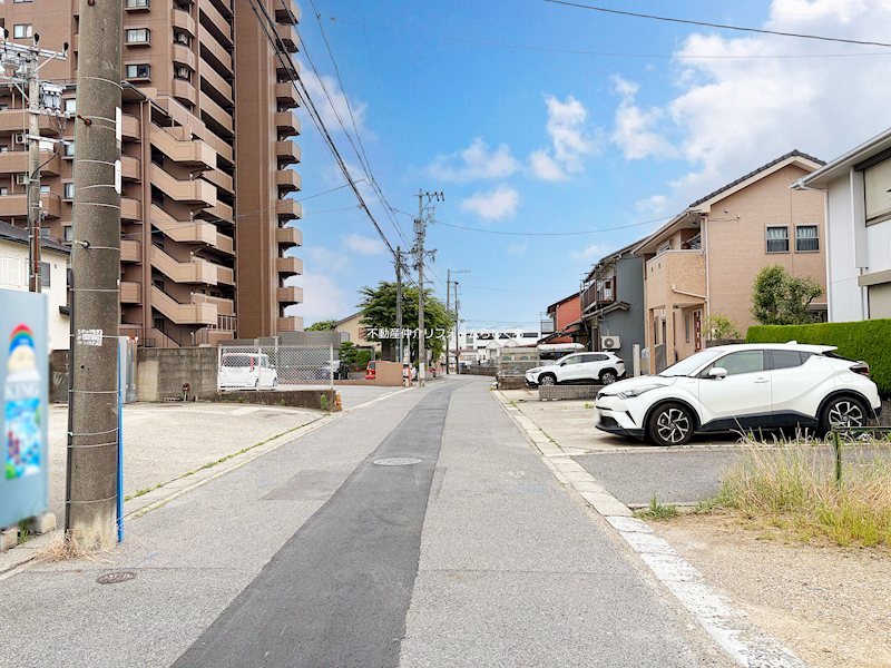 現地写真（前面道路含む現地写真）