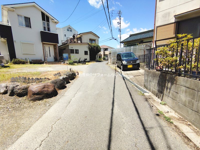 現地写真（前面道路含む現地写真）