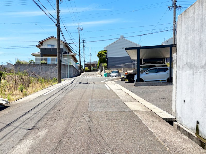 現地写真（前面道路含む現地写真）