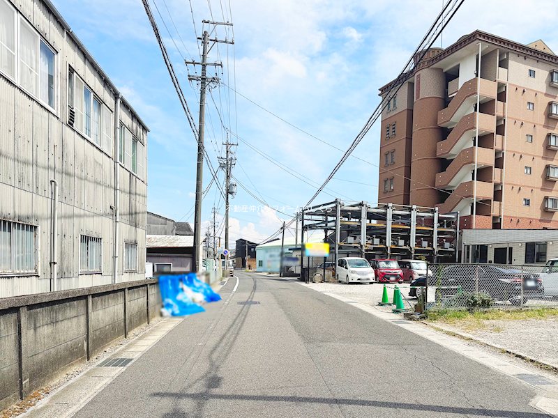 現地写真（前面道路含む現地写真）