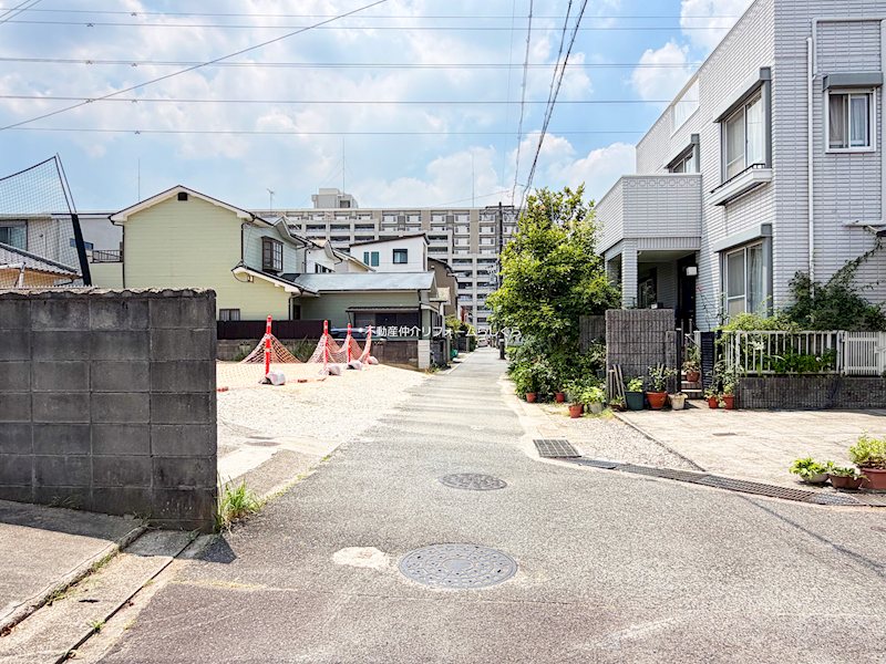 現地写真（前面道路含む現地写真）