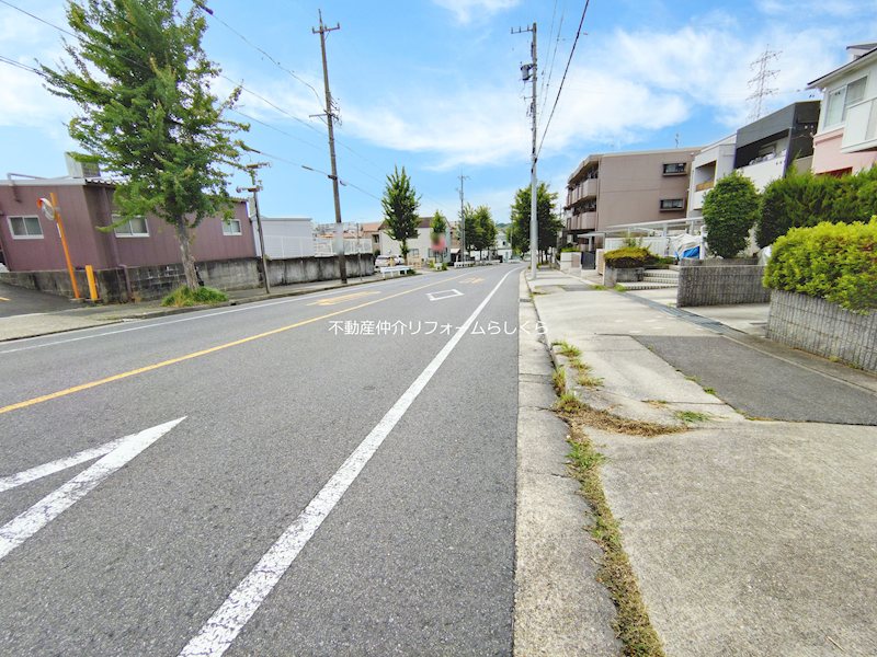 現地写真（前面道路含む現地写真）