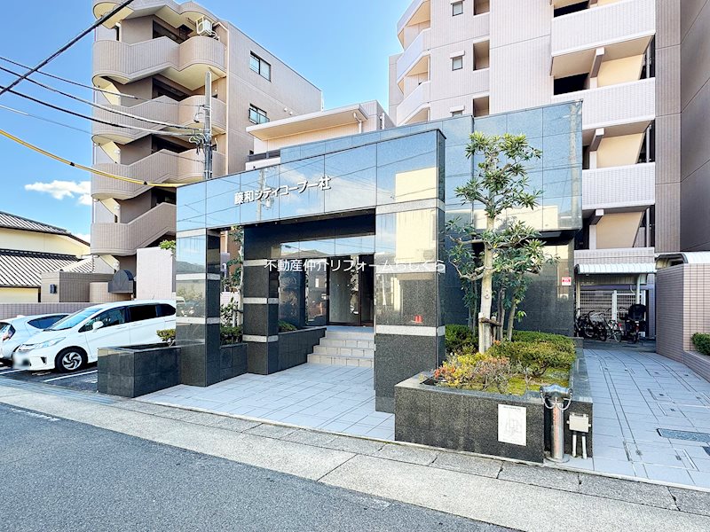 共用部写真（エントランス）