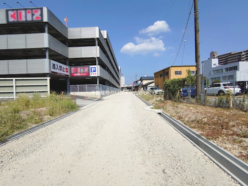 現地写真（前面道路含む現地写真）