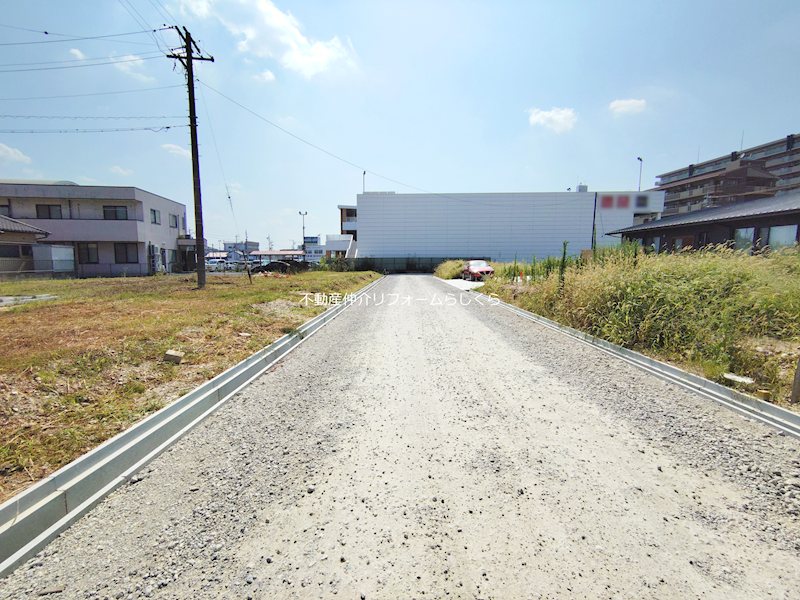 現地写真（前面道路含む現地写真）
