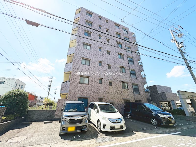 共用部写真（駐車場）