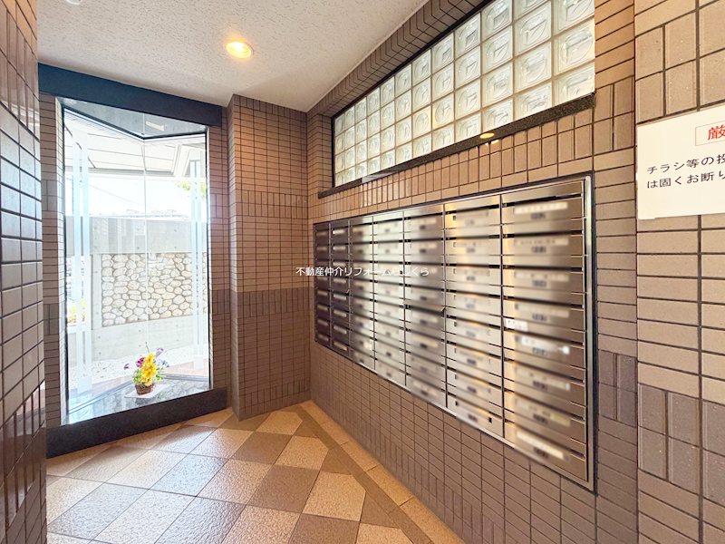 共用部写真（エントランス）