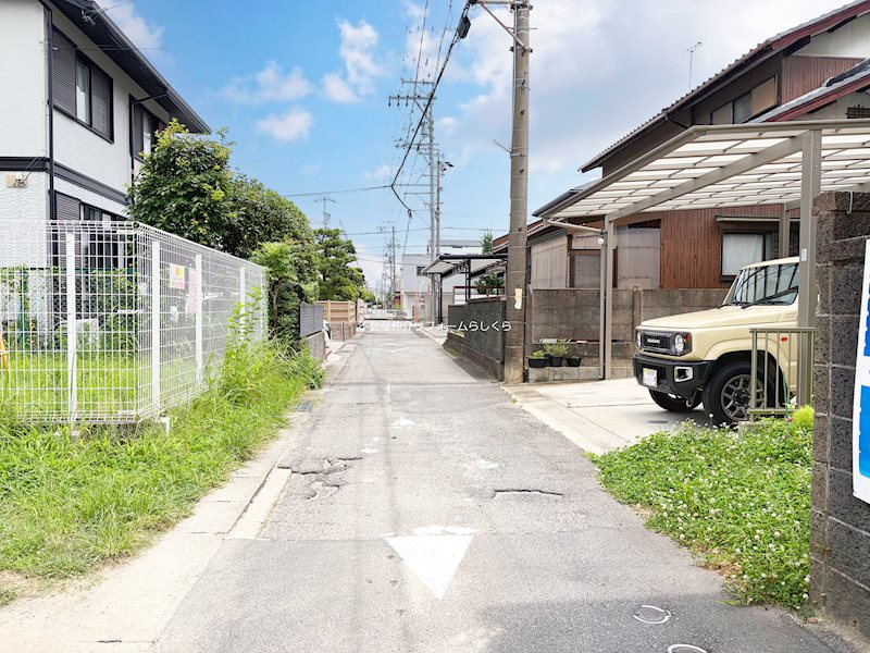 現地写真（前面道路含む現地写真）