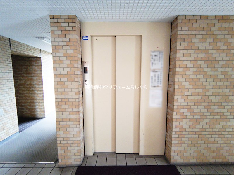共用部写真（エントランス）