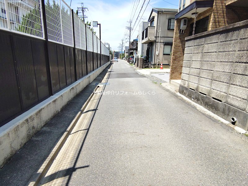現地写真（前面道路含む現地写真）